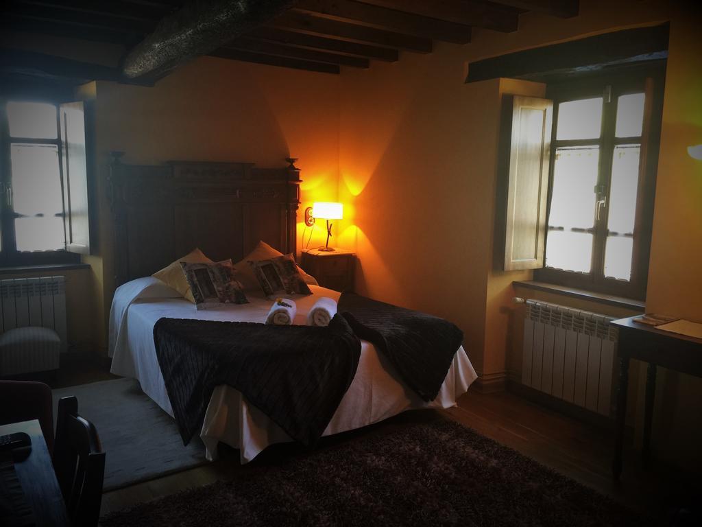Os Tres Teixos Vendégház San Acisclo Kültér fotó