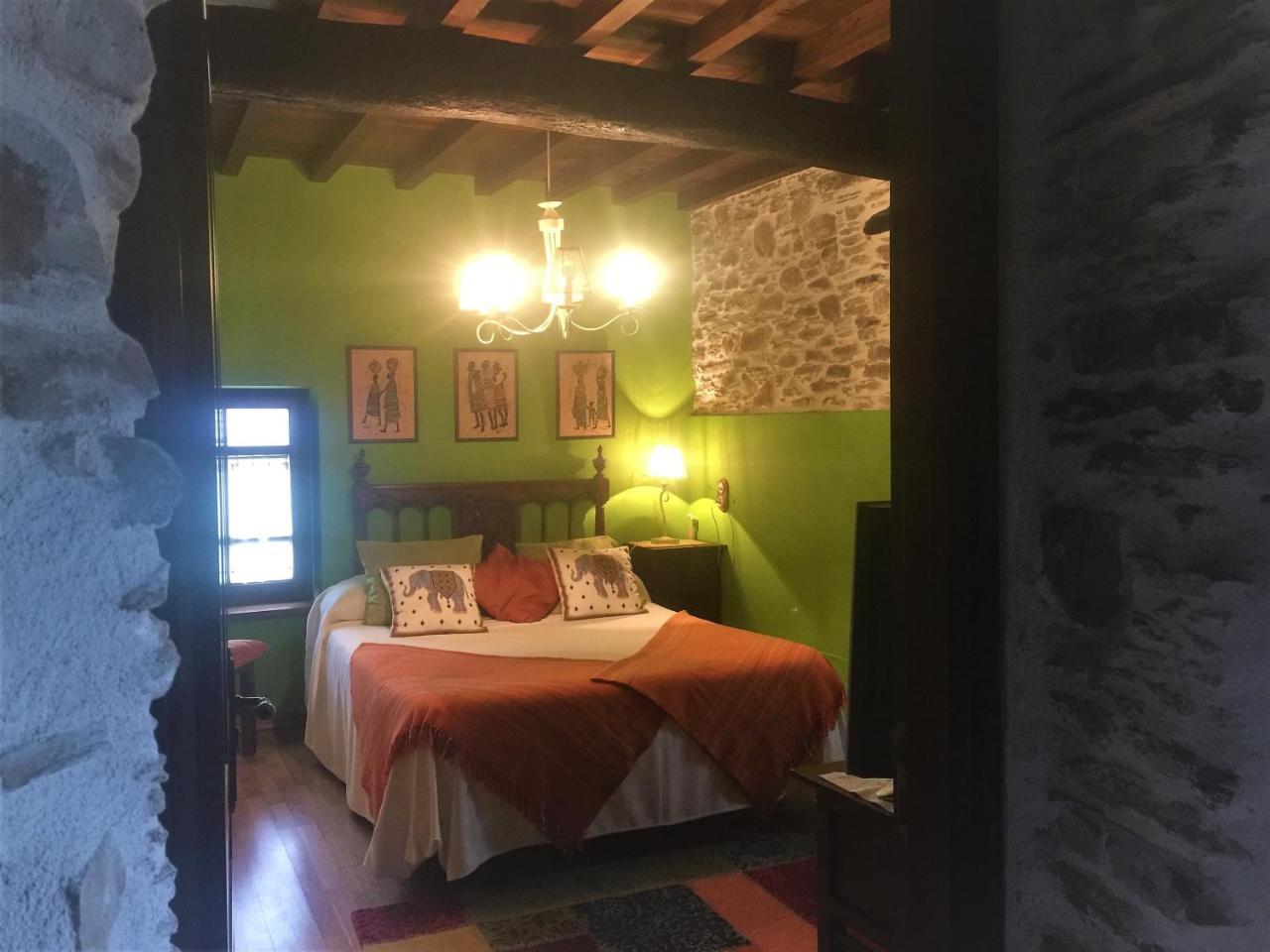 Os Tres Teixos Vendégház San Acisclo Kültér fotó